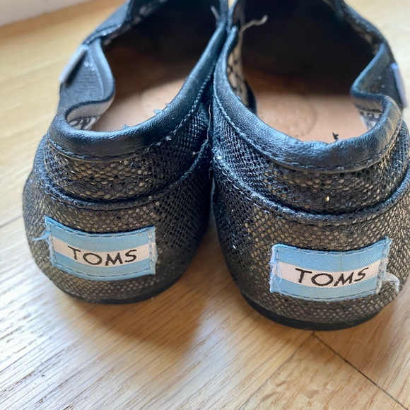 Toms Slip on Black Sparkle Glitter 7.5 EUC - Picture 2 of 4